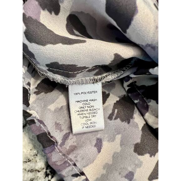 Ann Taylor LOFT top size XL sleeveless - Picture 4 of 8